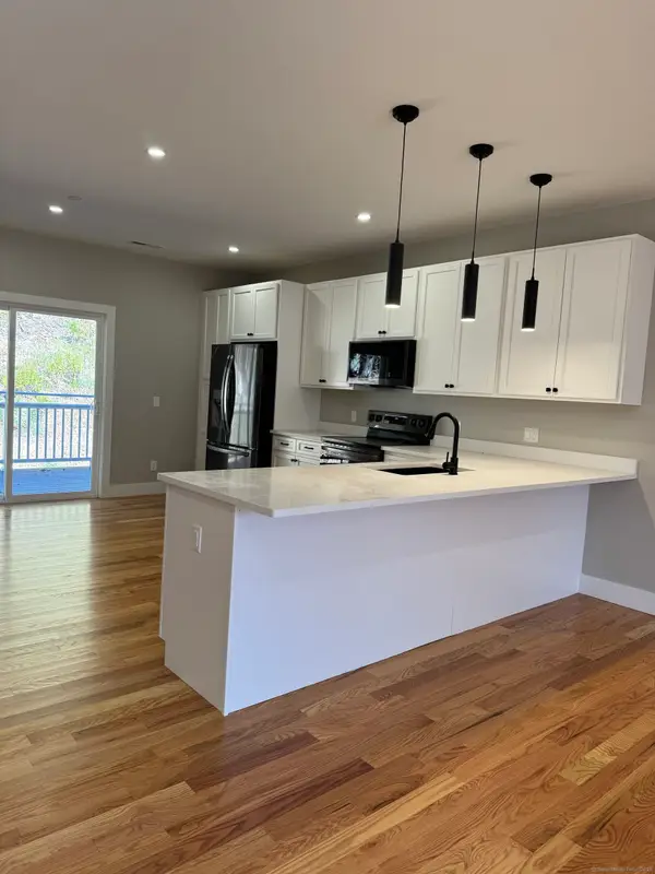 243 Echo Lake Road #B8, Watertown, CT 06795