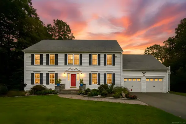 10 Aspetuck Lane, Oxford, CT 06478