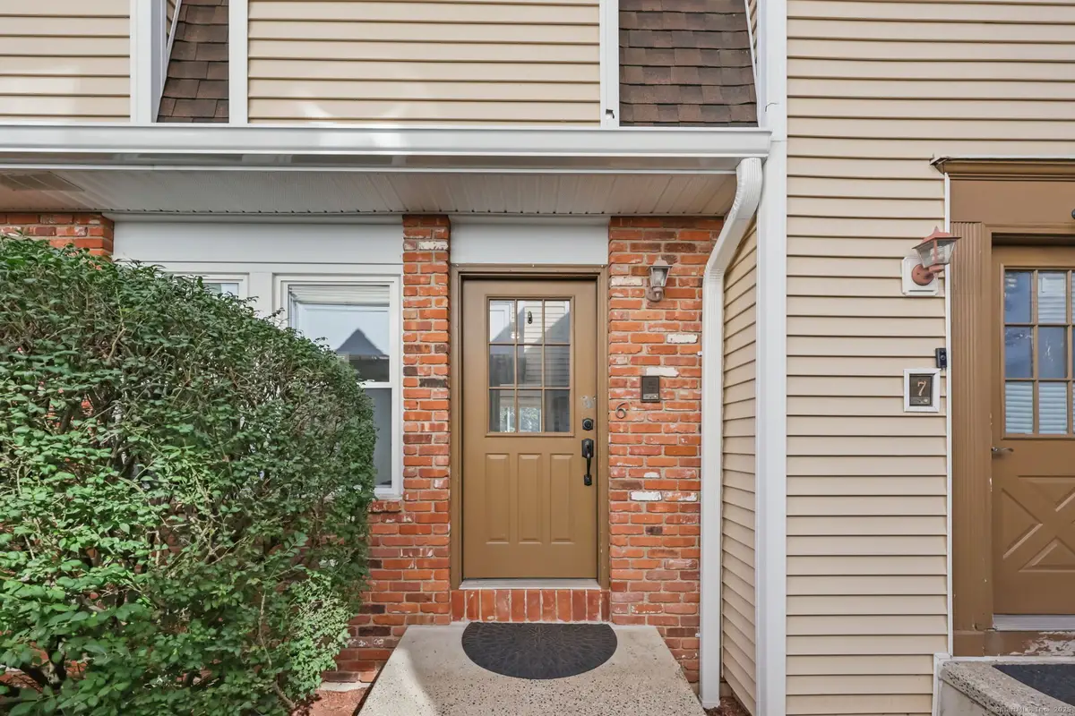 95 Columbus Place #APT 6, Stamford, CT 06907 - Image #1