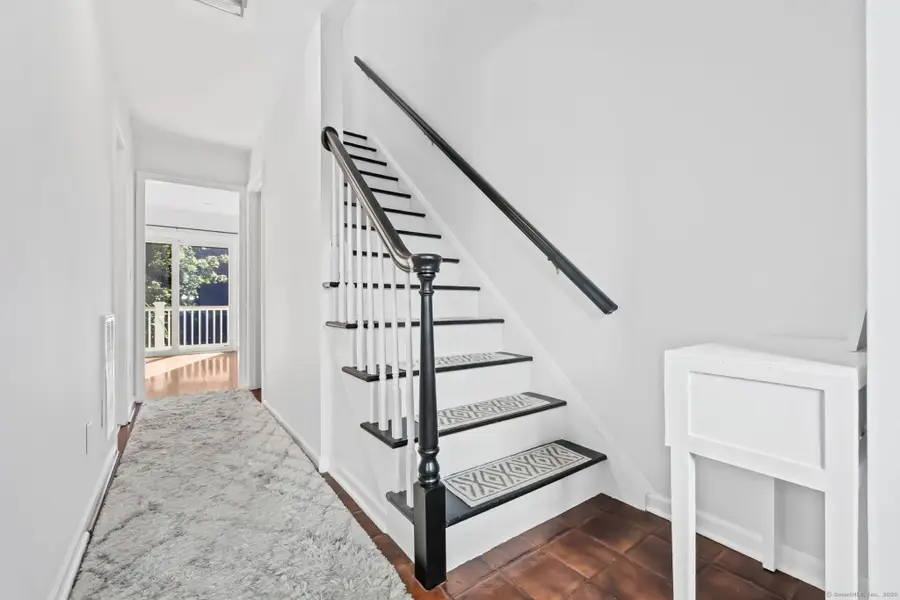 95 Columbus Place #APT 6, Stamford, CT 06907 - Image #3