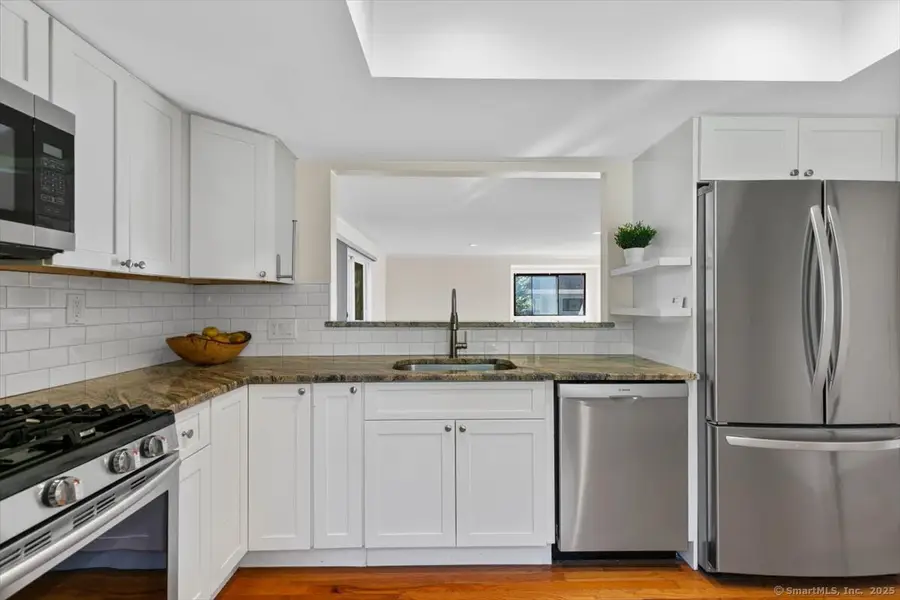 543 North Trail #B, Stratford, CT 06614 - Image #2