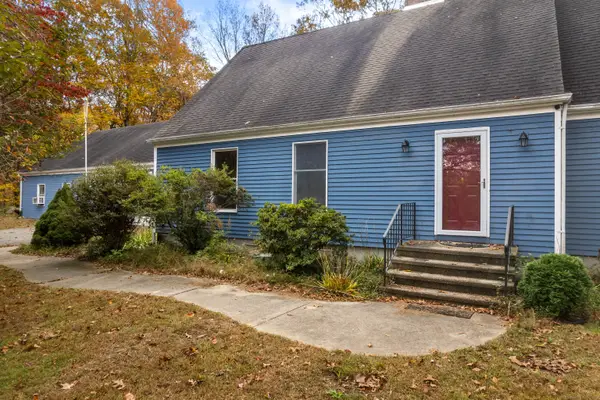 7 Briarwood Court, Ledyard, CT 06335