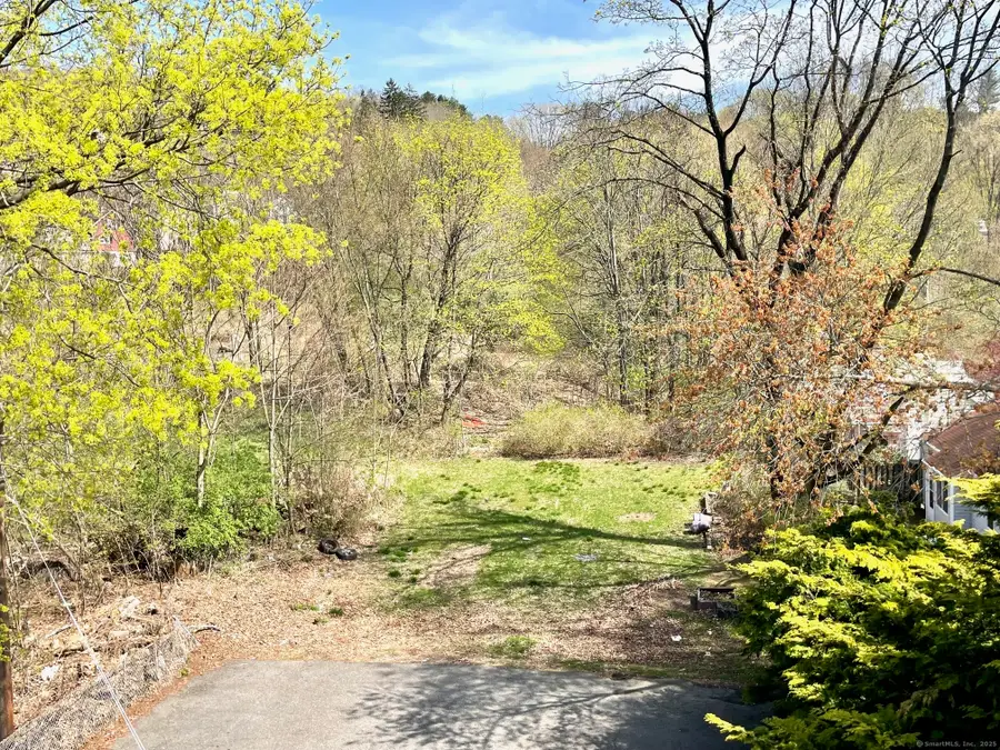 21 Elm Street, Ansonia, CT 06401 - Image #2