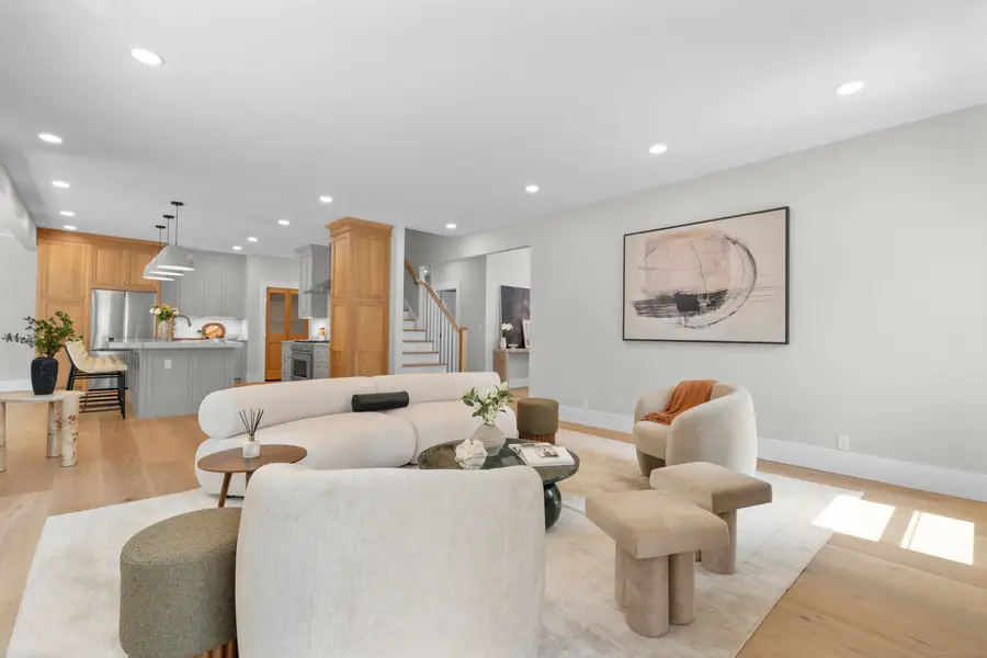 16 Chevas Road, Avon, CT 06001 - Image #3