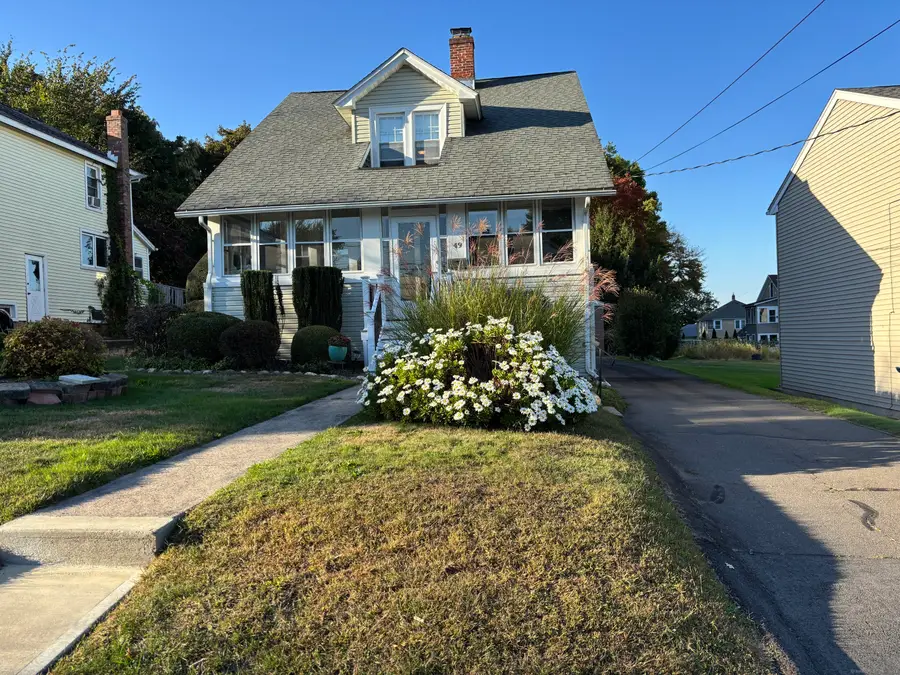 49 Langdon Court, Berlin, CT 06037 - Image #2