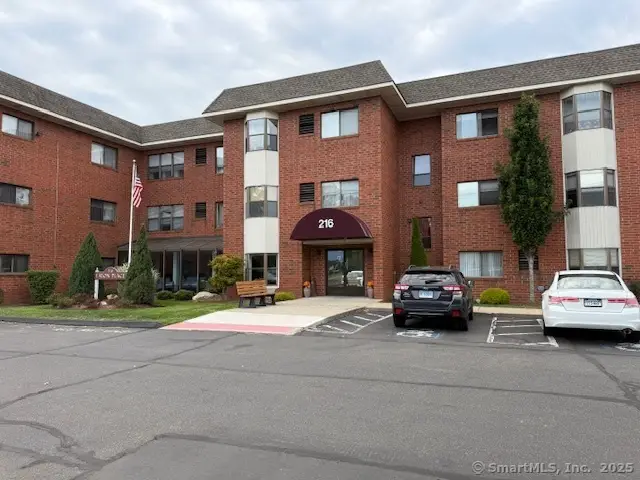 216 Quinnipiac Avenue #APT 217, North Haven, CT 06473 - Image #1