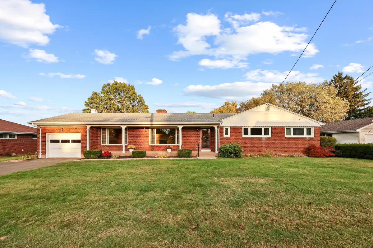 64 Victoria Heights, Middletown, CT 06457 - Image #1