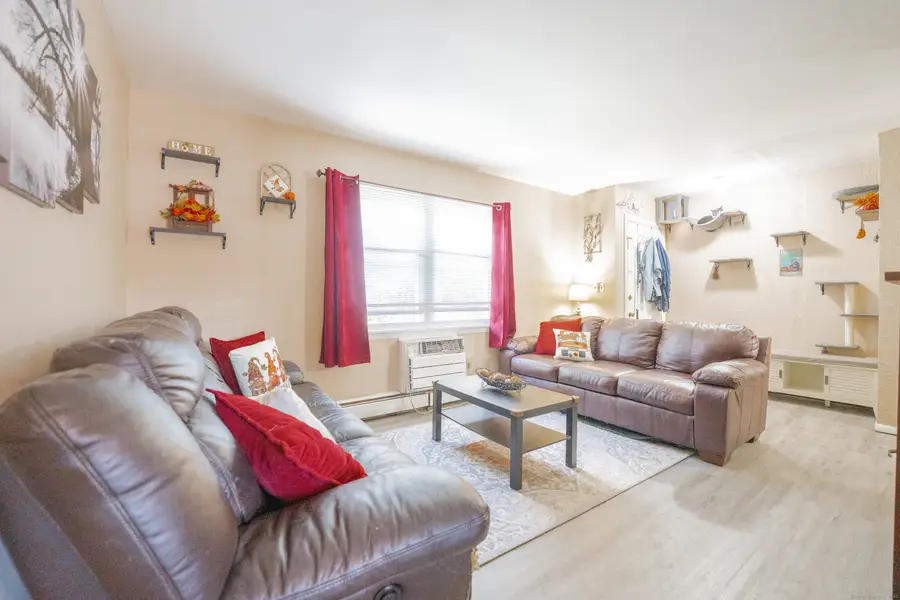 48 Round Tree Drive #5, Naugatuck, CT 06770 - Image #2