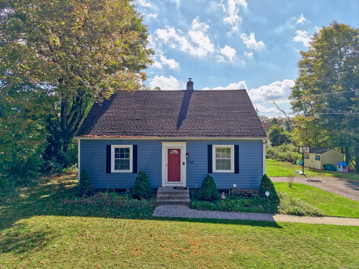 720 Echo Lake Road, Watertown, CT 06795 - Image #1