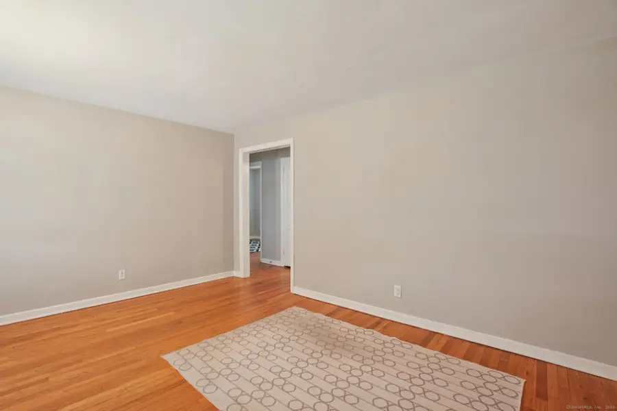 54 Robin Road #APT B2, West Hartford, CT 06119 - Image #3