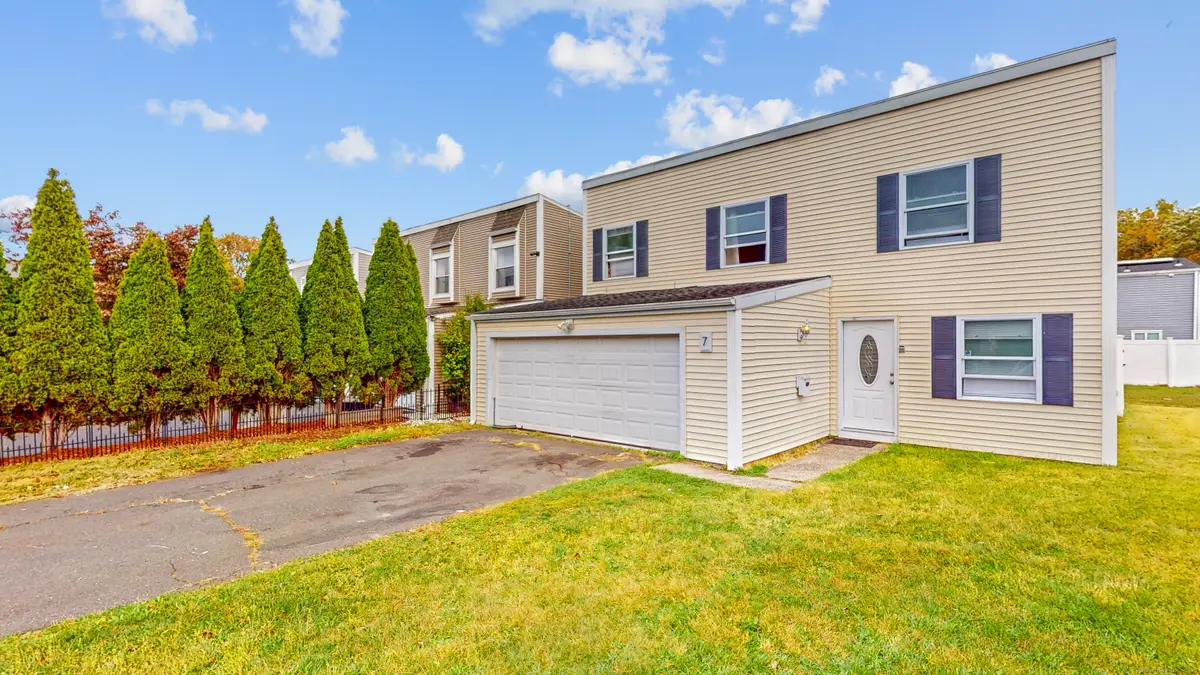 7 Inverness Square, Middletown, CT 06457 - Image #1
