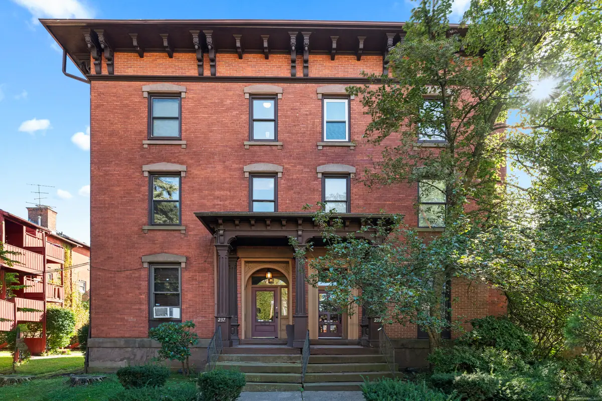 237 Farmington Avenue #B, Hartford, CT 06105 - Image #1