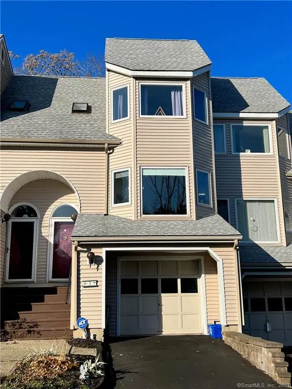 3 Lakeview Drive #3, Branford, CT 06405