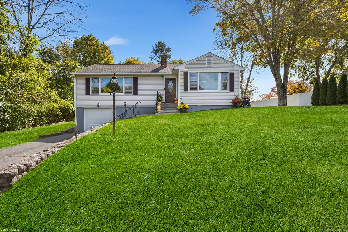 105 Jericho Road, Middlebury, CT 06762 - Image #1