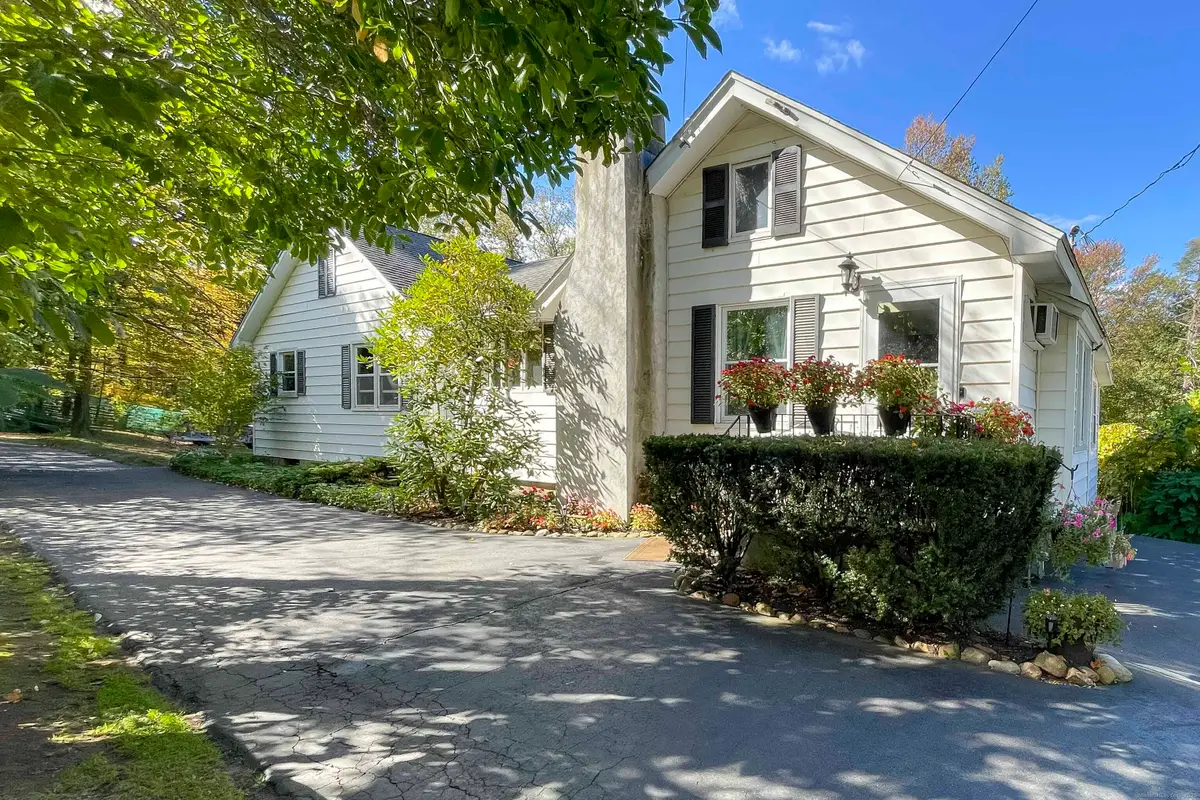 399 West Woods Road, Hamden, CT 06518 - Image #1