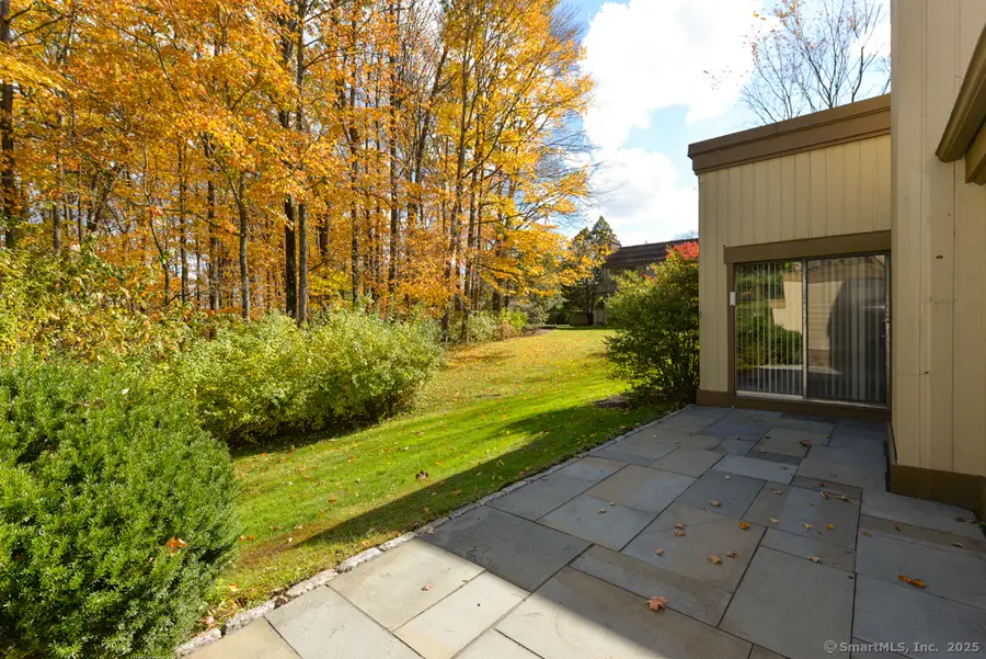 69 Heritage Village #E, Southbury, CT 06488 - Image #2