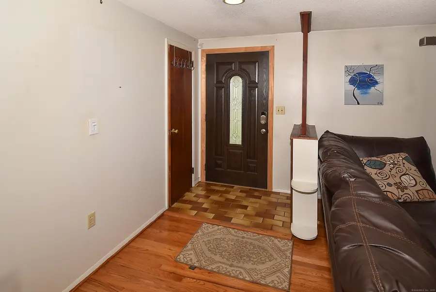 95 Arnold Drive, East Hartford, CT 06108 - Image #2