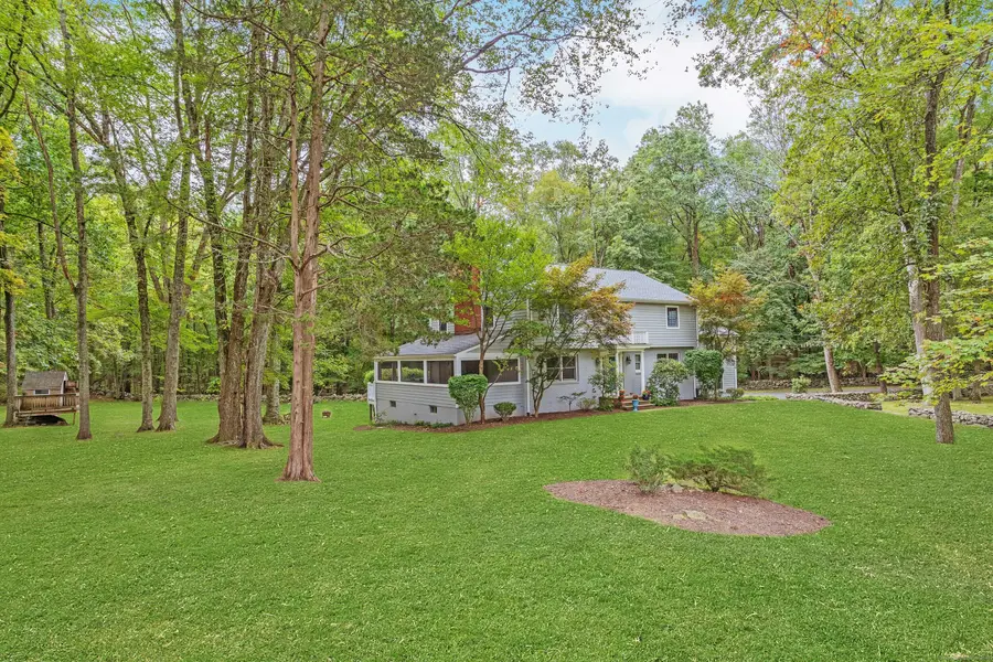 95 Foxwood Road, Stamford, CT 06903 - Image #2