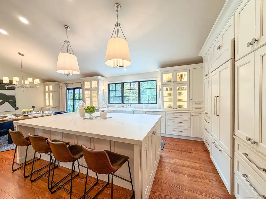 109 Buckboard Lane, Fairfield, CT 06824 - Image #3