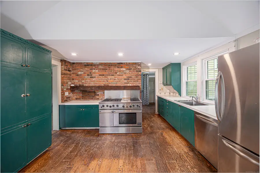 887 Westover Road, Stamford, CT 06902 - Image #3