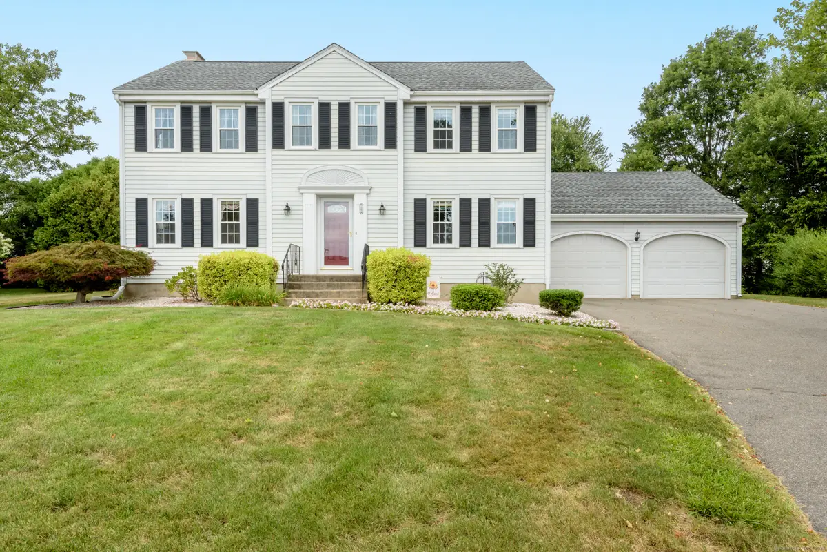 15 Grass Bonnet Lane, Wethersfield, CT 06109 - Image #1