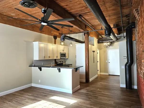 92 Main Street #Apt 101, Deep River, CT 06417