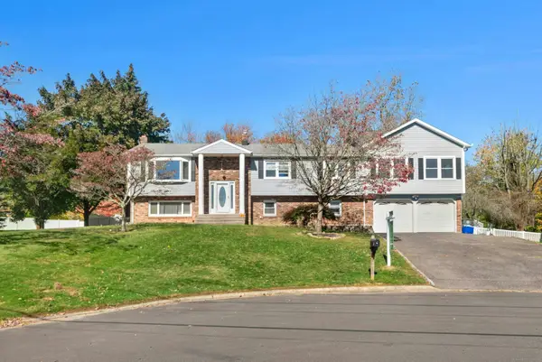 5 Cora Place, Milford, CT 06460