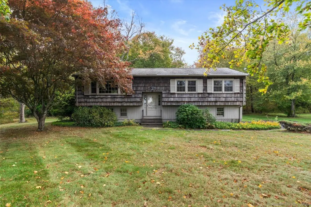 558 Treat Lane, Orange, CT 06477 - Image #1