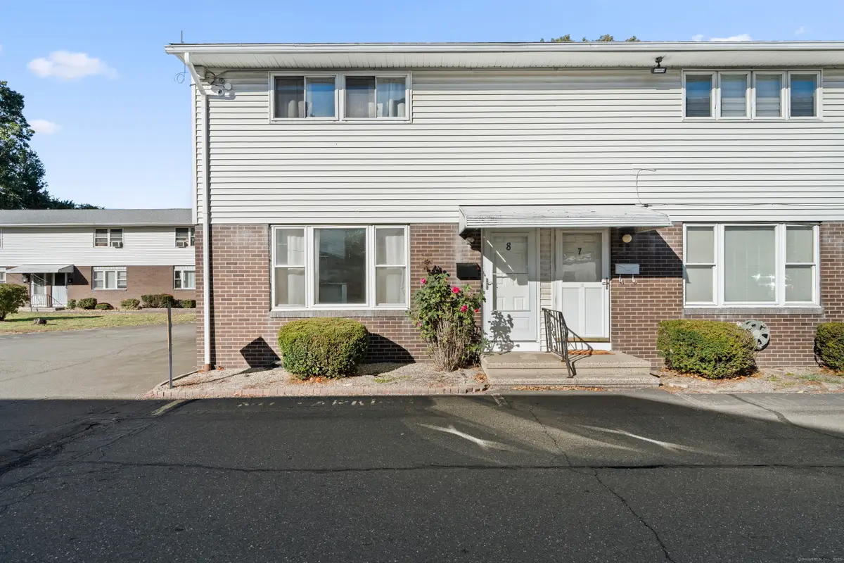 466 Middletown Avenue #APT 8, New Haven, CT 06513 - Image #1