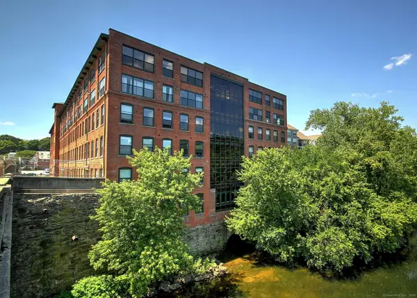 145 Canal Street #203, Shelton, CT 06484