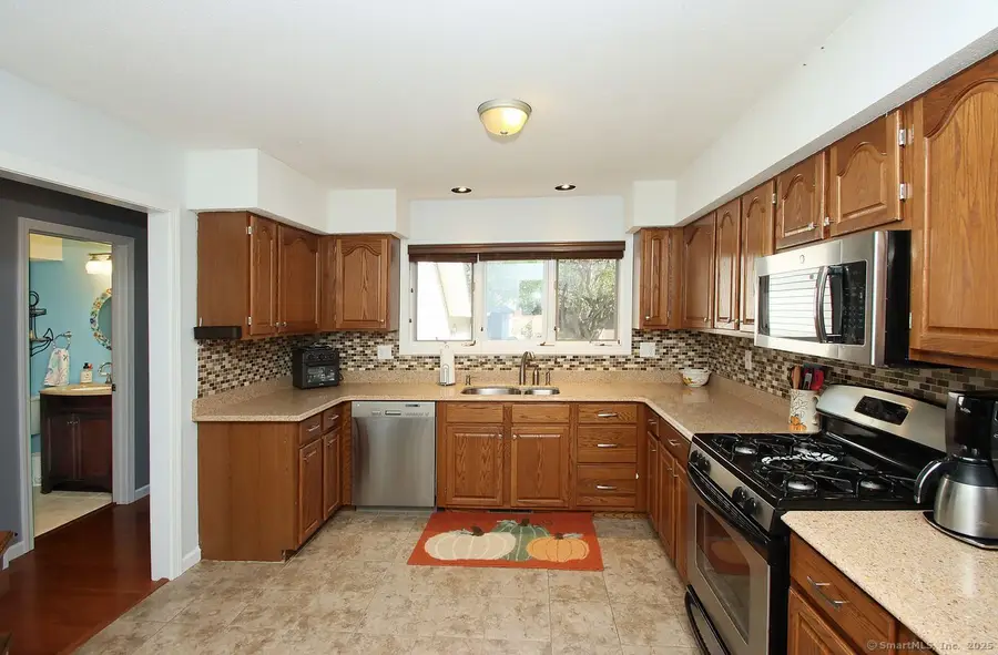 43 Steeplechase Drive #43, Newington, CT 06111 - Image #3