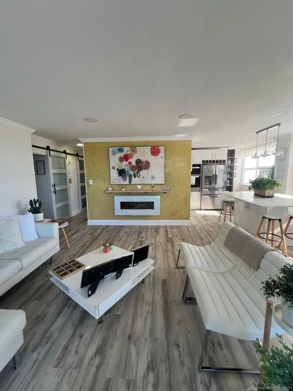 2370 North Avenue #3F, Bridgeport, CT 06604