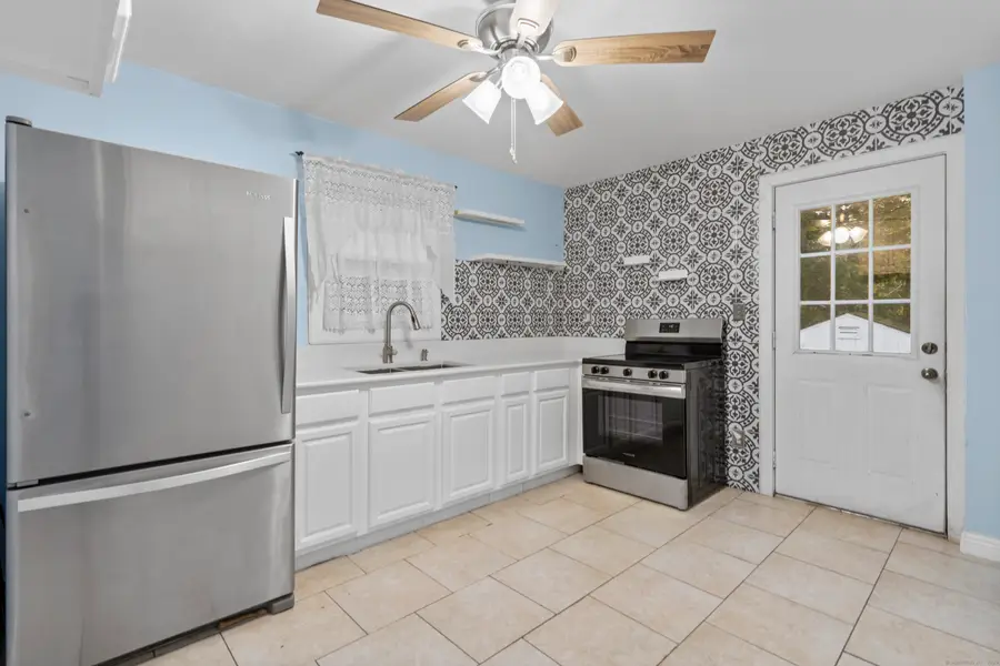 67 Elizabeth Avenue, Bloomfield, CT 06002 - Image #2