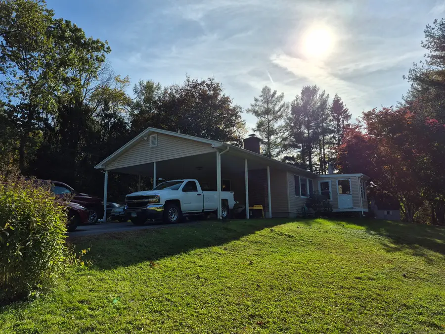 299 Pickett Road, Plainfield, CT 06374 - Image #3