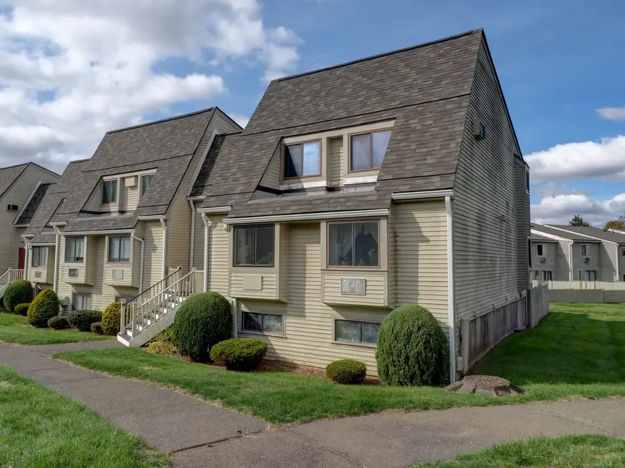 69 Sterling Village #69, Meriden, CT 06450 - Image #2