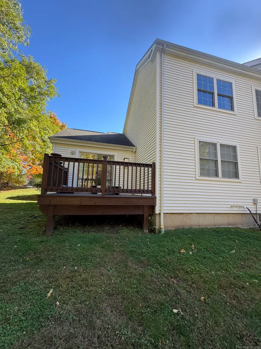 244 Oakland Street #APT H, Manchester, CT 06042 - Image #2