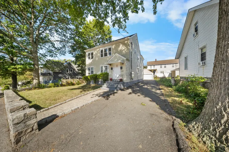 234 Savoy Street, Bridgeport, CT 06606 - Image #2