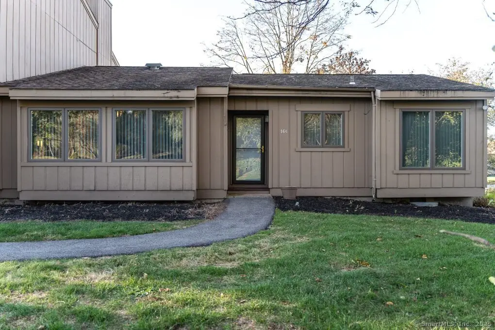 16 Pilgrim Harbor #C, Wallingford, CT 06492 - Image #1