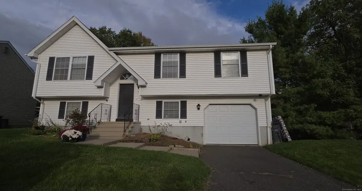 14 Bennett Circle, Hartford, CT 06120 - Image #1