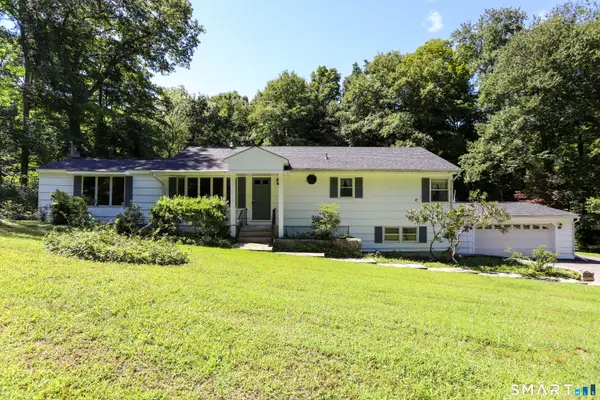 17 Riverford Road, Brookfield, CT 06804