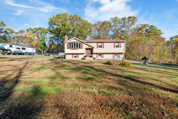 20 Chapman Road, East Hampton, CT 06424