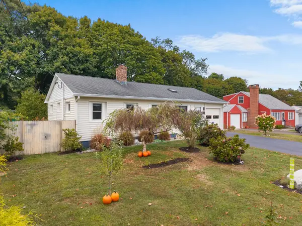 21 Farview Avenue, Old Saybrook, CT 06475