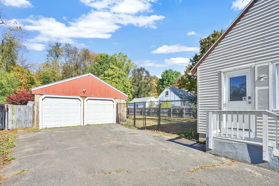 21 King Court, Enfield, CT 06082 - Image #2