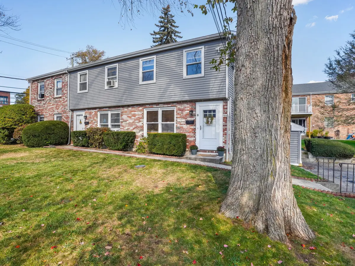 8 Windell Place, Stamford, CT 06906 - Image #1