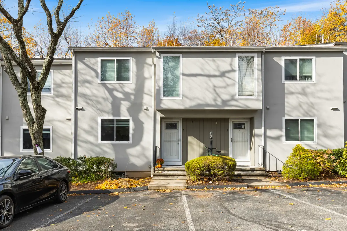 48 Randall Avenue #APT 3, Stamford, CT 06905 - Image #1