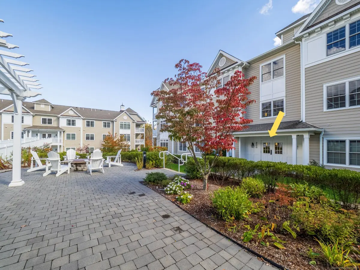 77 Sunset Lane #223, Ridgefield, CT 06877 - Image #1