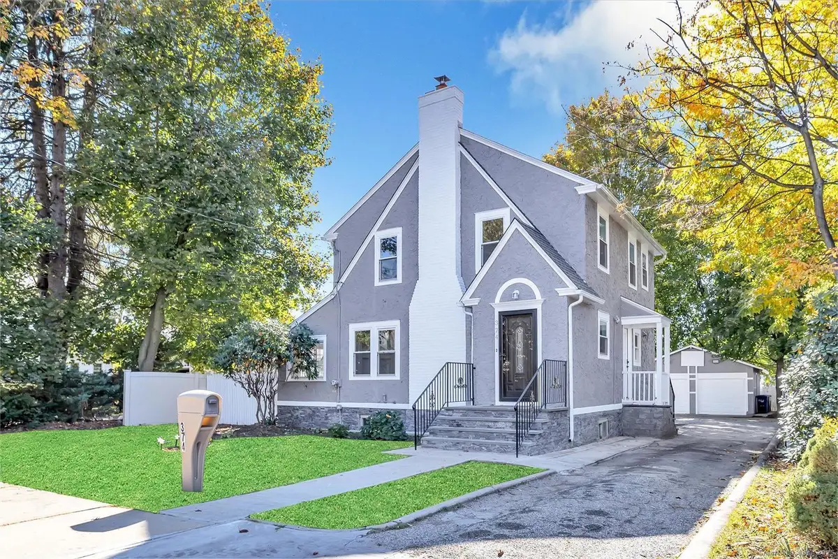 374 Mapledale Place, Bridgeport, CT 06610 - Image #1