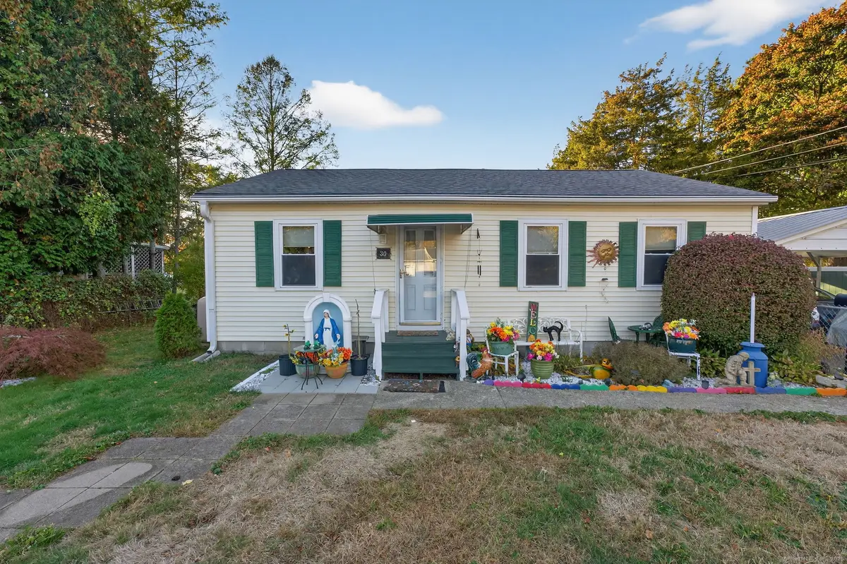 30 Midway Oval, Groton, CT 06340 - Image #1