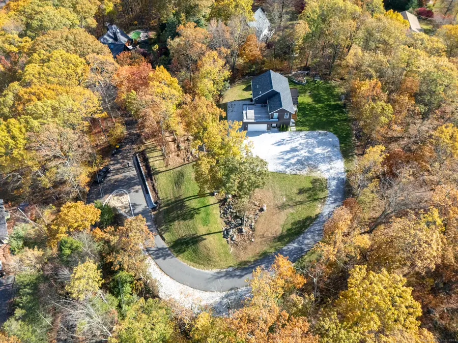 2 Evet Drive, New Fairfield, CT 06812 - Image #2