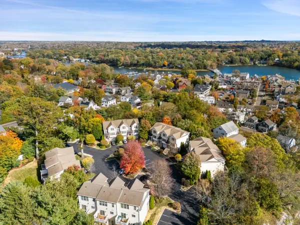 202 Bradley Lane #202, Westport, CT 06880